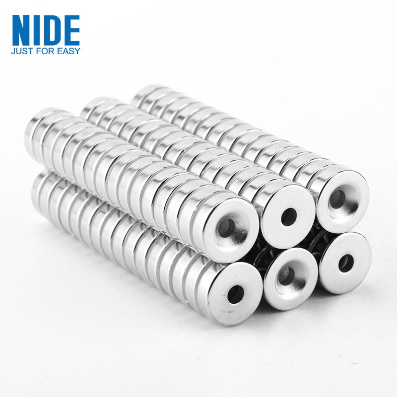 گول Neodymium Sintered NdFeB مقناطيس سوراخ سان